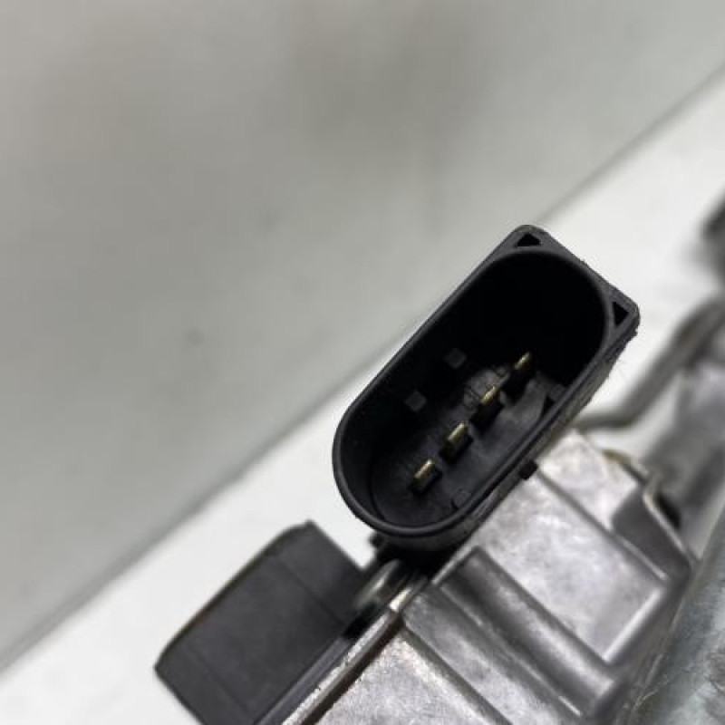 Moteur essuie glace avant MERCEDES CLASSE R 251 Photo n°4
