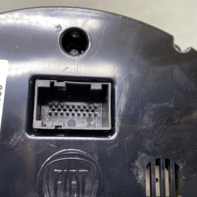 Compteur FIAT 500 2 Photo n°3