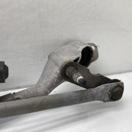 Moteur essuie glace avant MERCEDES CLASSE B 245