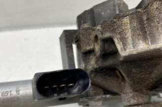 Moteur essuie glace avant MERCEDES CLASSE B 245