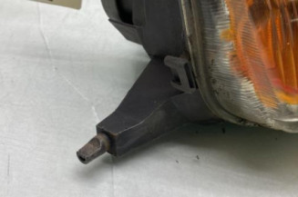 Optique avant principal droit (feux)(phare) FORD FIESTA 4