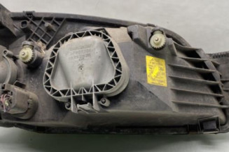 Optique avant principal gauche (feux)(phare) FORD FIESTA 4