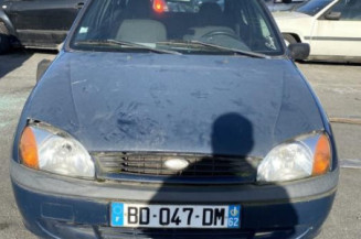 Optique avant principal gauche (feux)(phare) FORD FIESTA 4