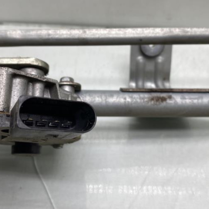 Moteur essuie glace avant OPEL ZAFIRA B Photo n°4