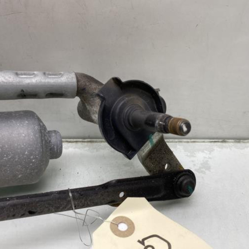 Moteur essuie glace avant HYUNDAI I 10 2 Photo n°3