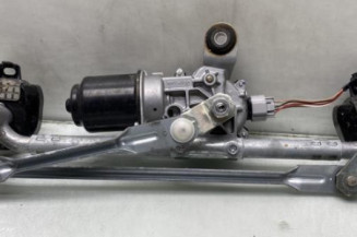 Moteur essuie glace avant MITSUBISHI SPACE STAR 3