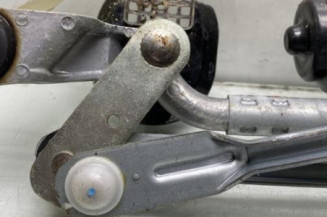 Moteur essuie glace avant MITSUBISHI SPACE STAR 3