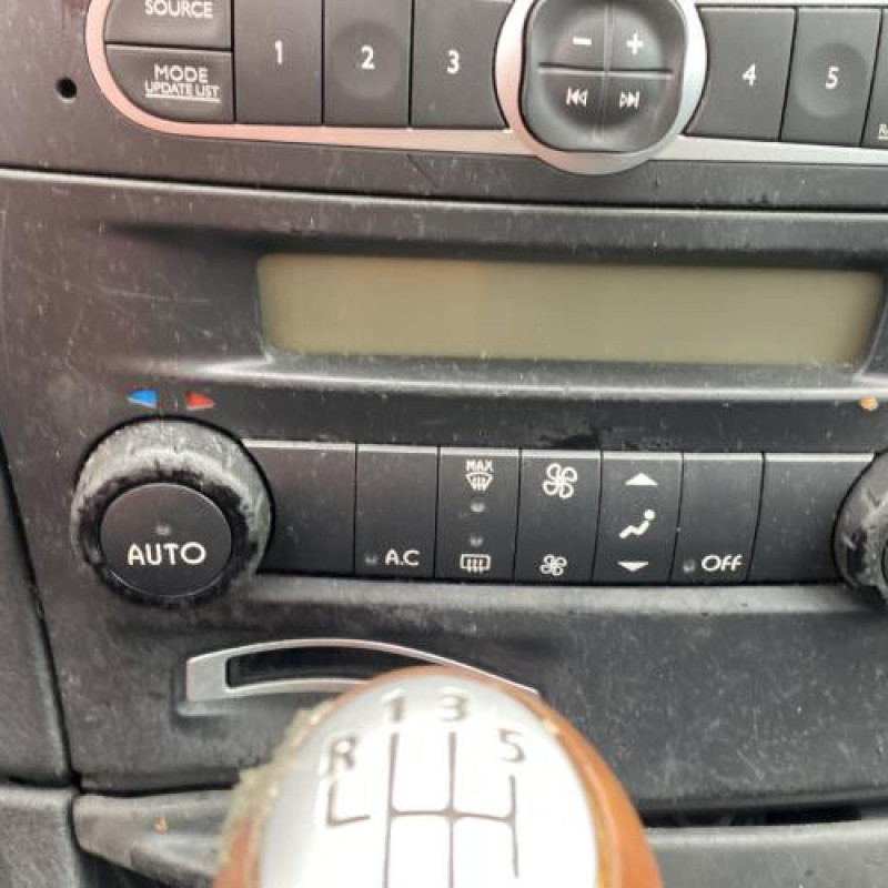 Moteur essuie glace arriere RENAULT LAGUNA 2 Photo n°12