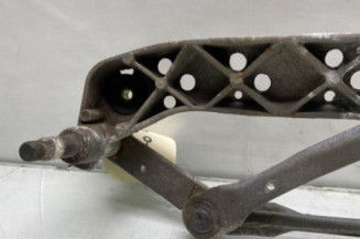 Moteur essuie glace avant RENAULT LAGUNA 2