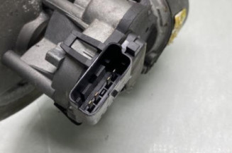 Moteur essuie glace avant RENAULT LAGUNA 2