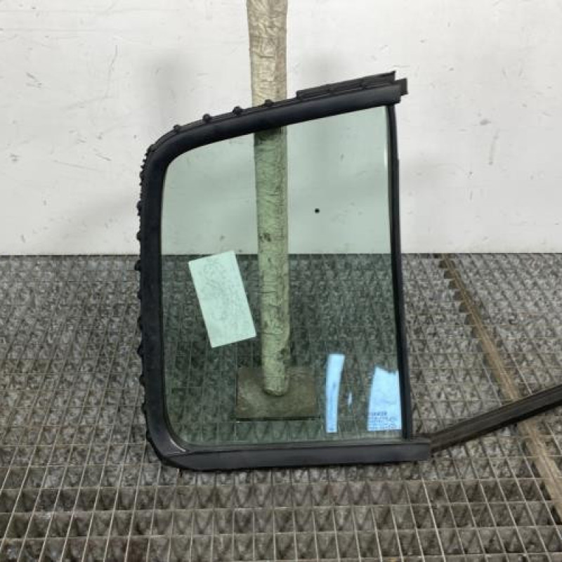 Custode arriere gauche (porte) RENAULT CLIO 2 Photo n°4