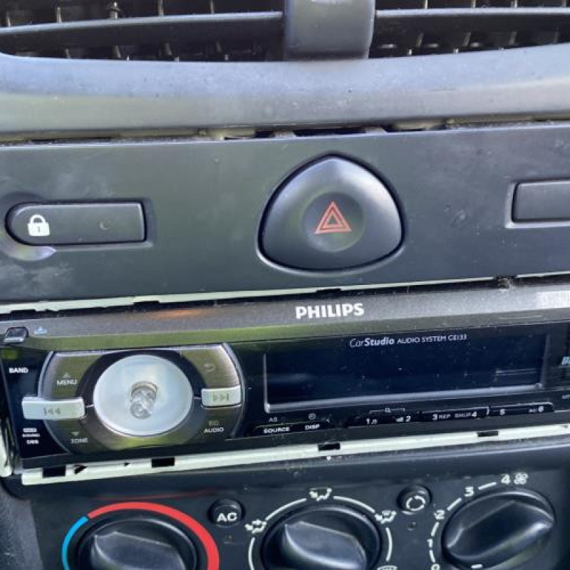 Boitier air bag RENAULT CLIO 2 Photo n°16