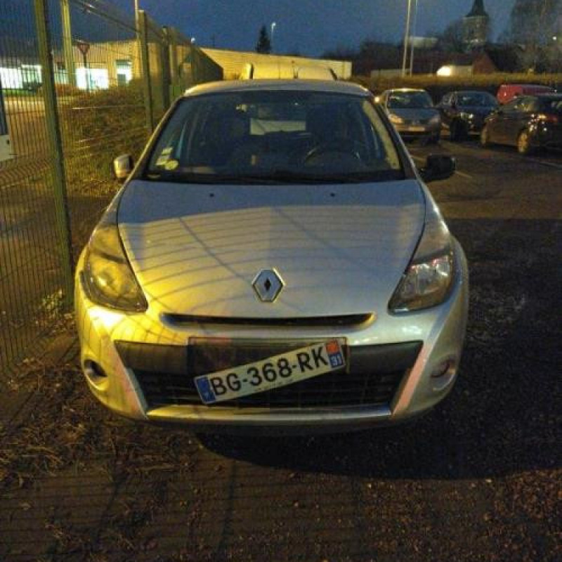 Moteur RENAULT CLIO 3 Photo n°5