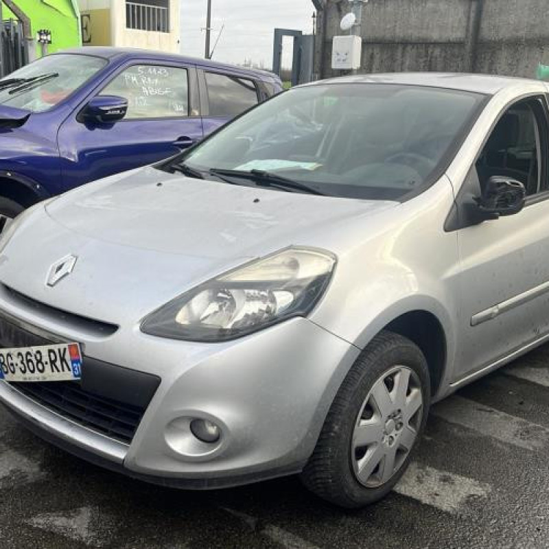 Moteur RENAULT CLIO 3 Photo n°13