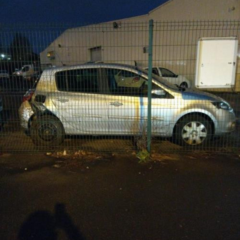 Moteur RENAULT CLIO 3 Photo n°16