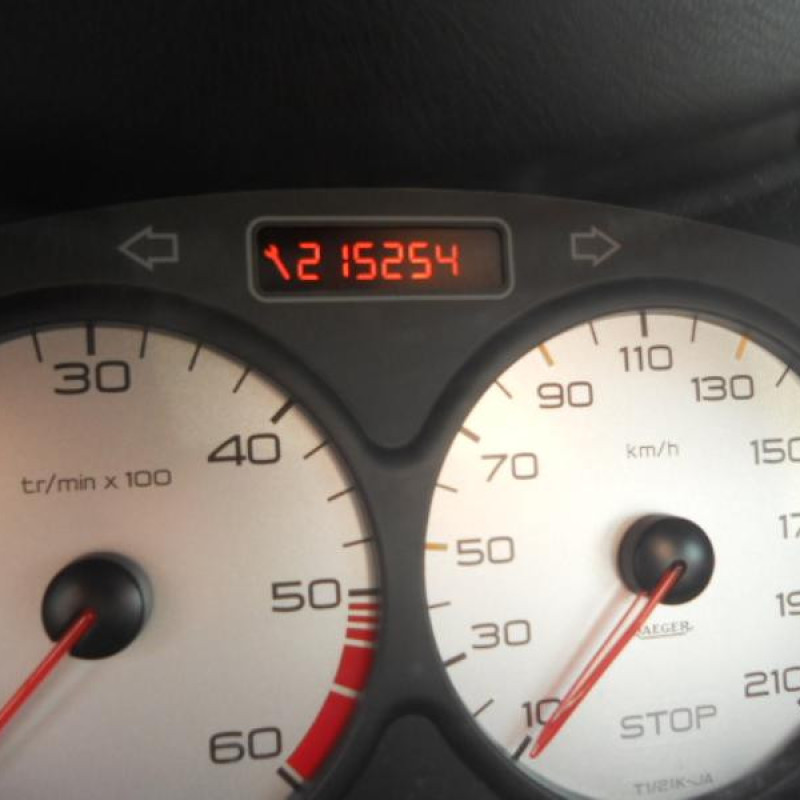 Leve vitre electrique avant gauche PEUGEOT 206 Photo n°9