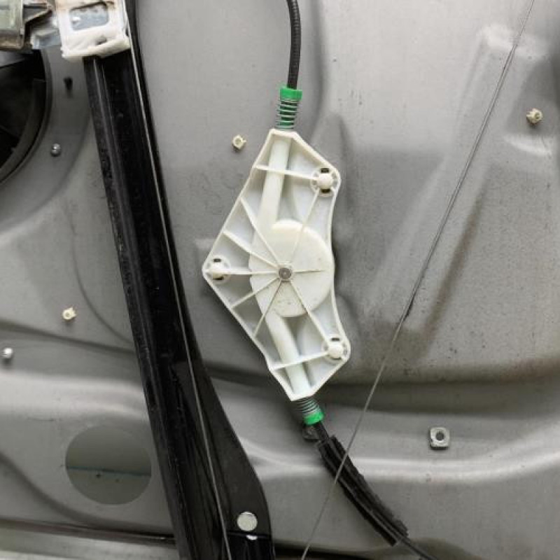 Leve vitre electrique avant droit MERCEDES CLASSE B 245 Photo n°2