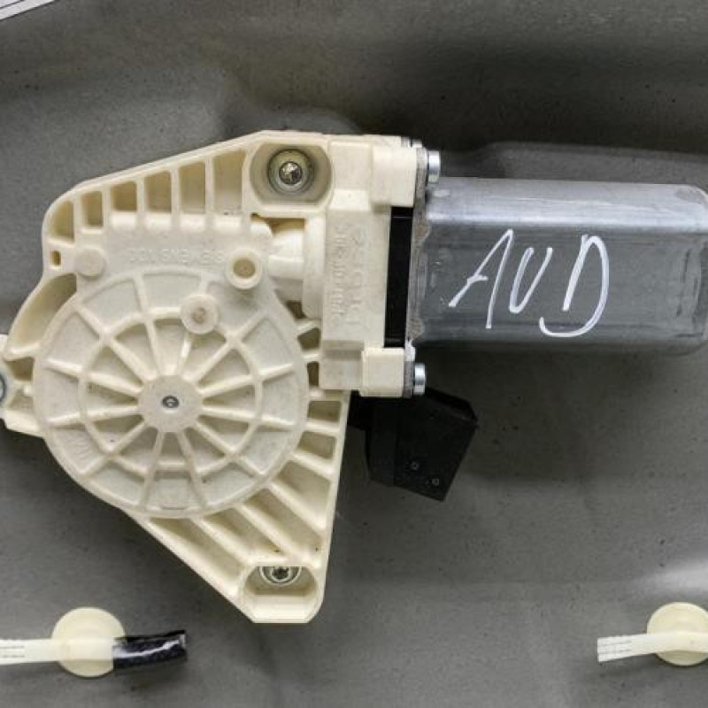 Leve vitre electrique avant droit MERCEDES CLASSE B 245 Photo n°4