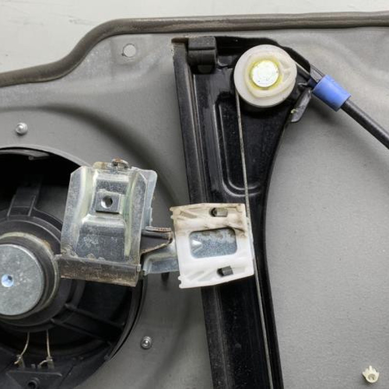 Leve vitre electrique avant droit MERCEDES CLASSE B 245 Photo n°5