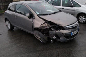 Feu arriere principal gauche (feux) OPEL CORSA D