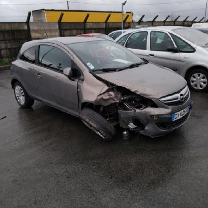 Feu arriere principal gauche (feux) OPEL CORSA D Photo n°5