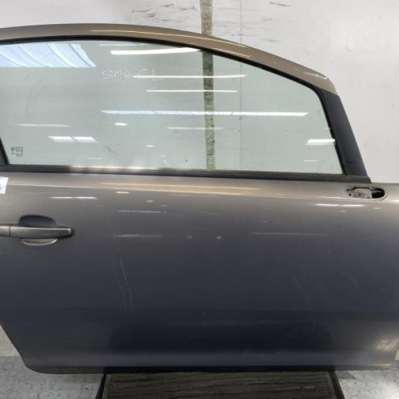 Porte avant droit OPEL CORSA D Photo n°1