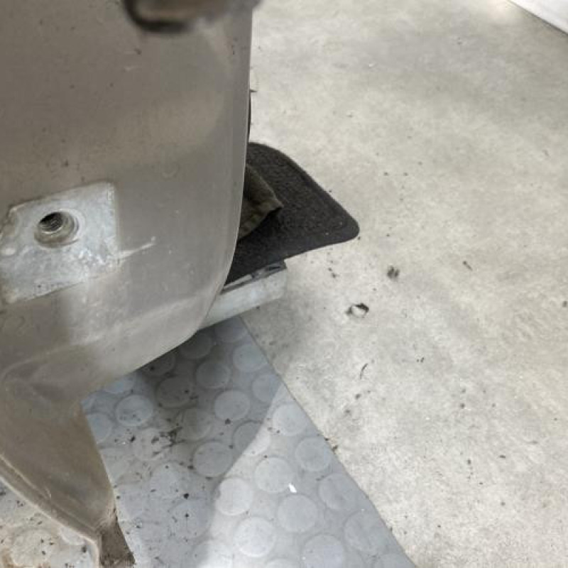 Porte avant droit OPEL CORSA D Photo n°6