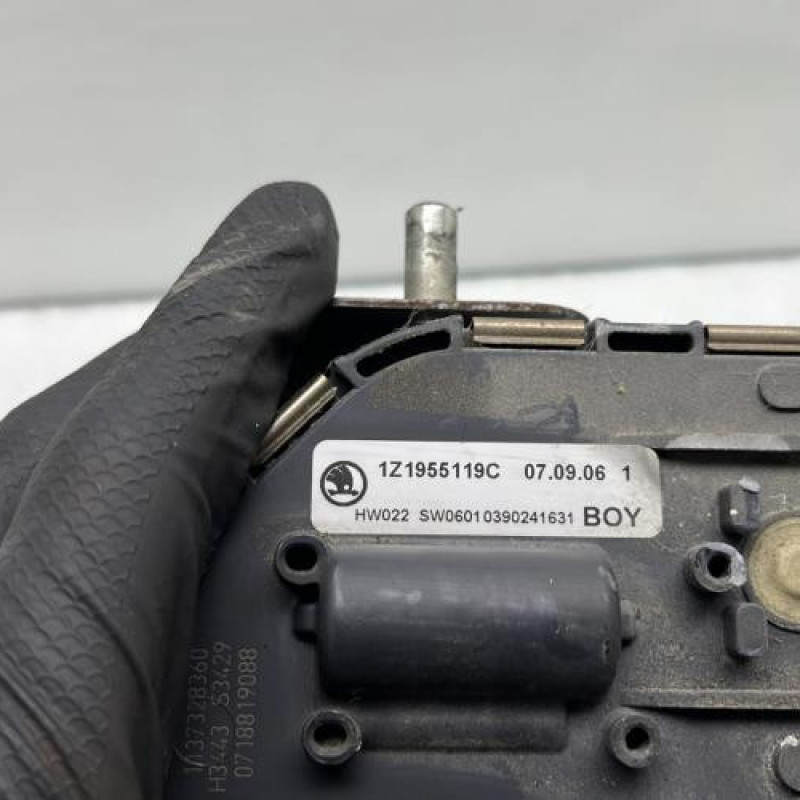 Moteur essuie glace avant SKODA OCTAVIA 2 Photo n°6