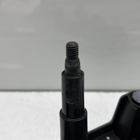 Moteur essuie glace arriere OPEL CORSA F