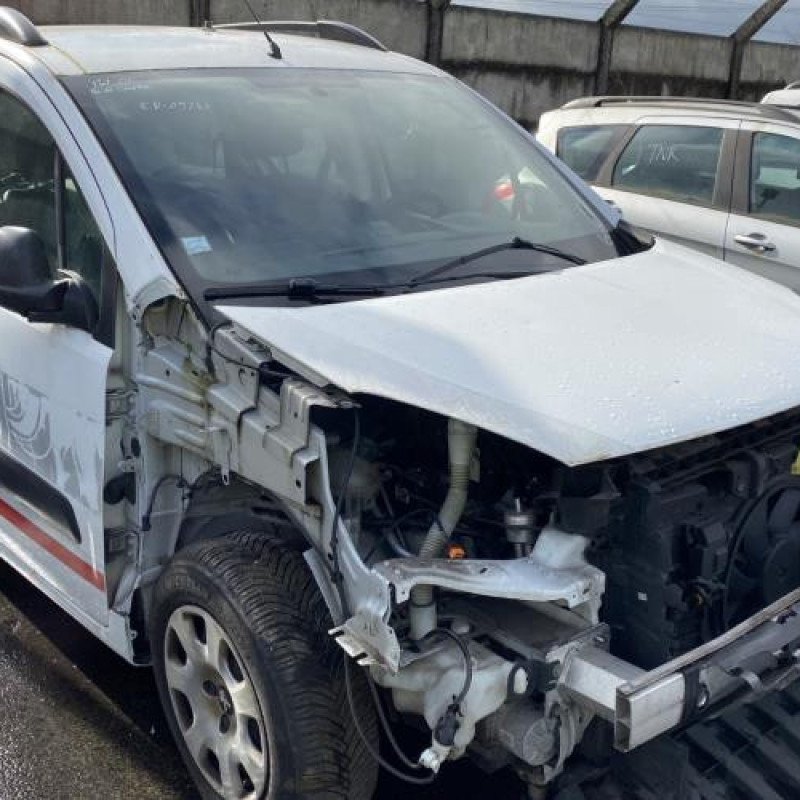 Moteur essuie glace arriere PEUGEOT PARTNER 2 Photo n°8