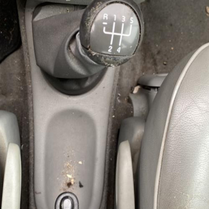 Feu arriere principal droit (feux) RENAULT SCENIC 1 Photo n°20