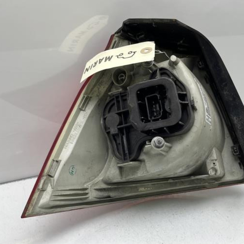 Feu arriere principal droit (feux) VOLKSWAGEN GOLF 5 Photo n°5