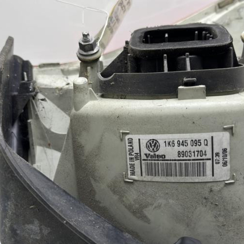 Feu arriere principal gauche (feux) VOLKSWAGEN GOLF 5 Photo n°7