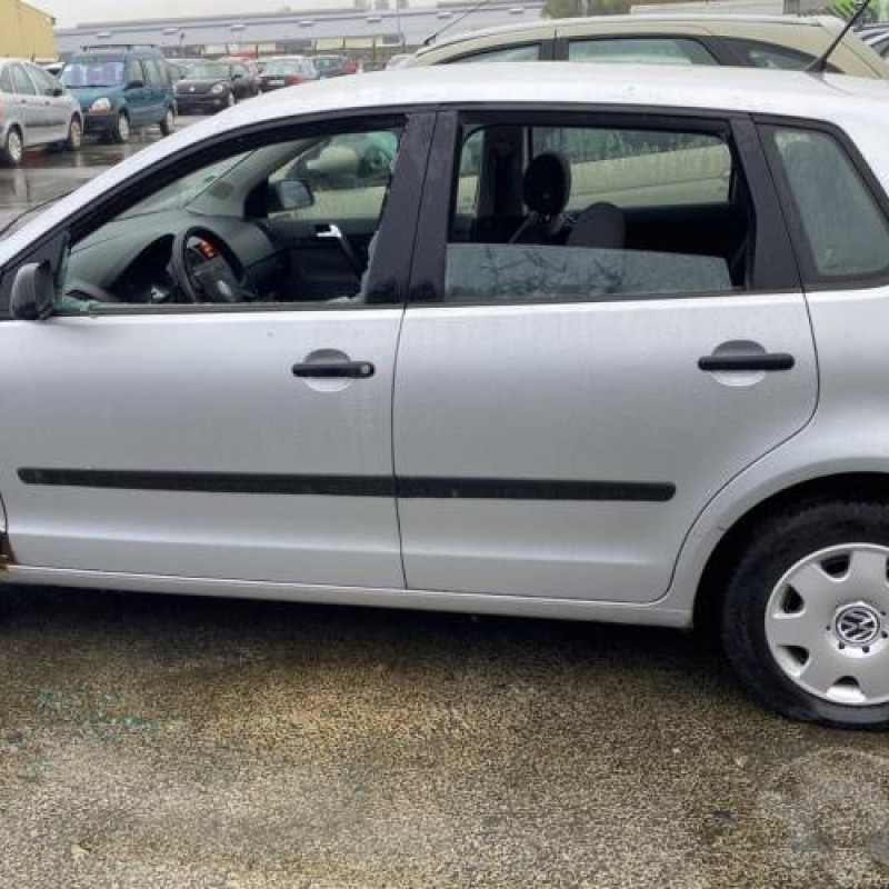 Feu arriere principal droit (feux) VOLKSWAGEN POLO 4 Photo n°20
