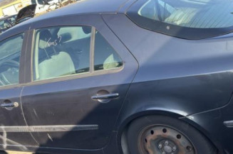 Feu arriere principal gauche (feux) RENAULT LAGUNA 2