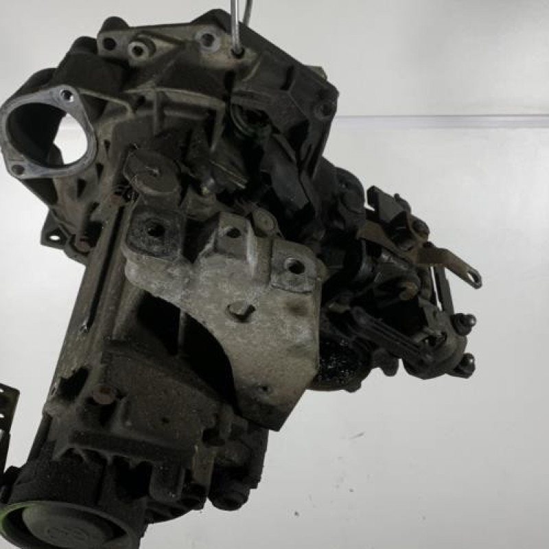 Boite de vitesses VOLKSWAGEN GOLF 4 Photo n°3