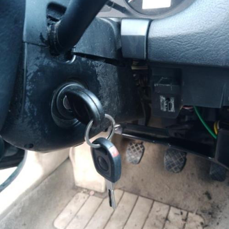 Boite de vitesses VOLKSWAGEN GOLF 4 Photo n°5