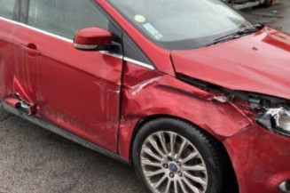 Feu arriere principal gauche (feux) FORD FOCUS 3