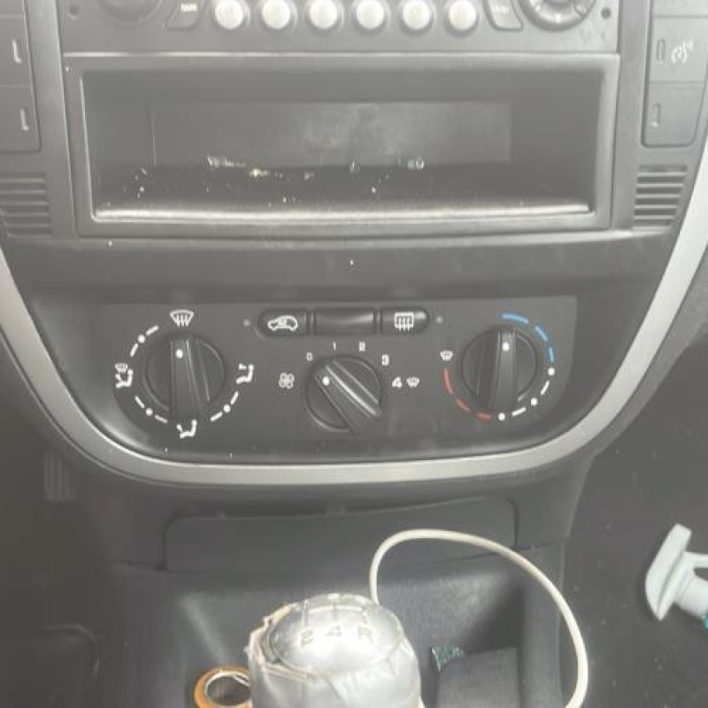 Malle/Hayon arriere CITROEN C3 PLURIEL Photo n°9