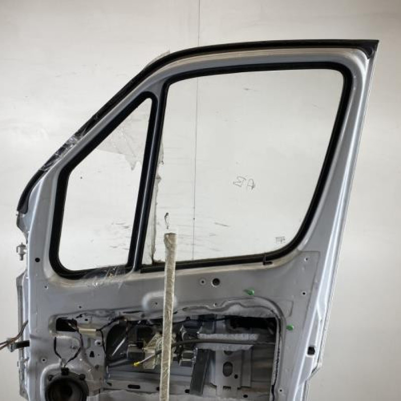 Porte avant droit MERCEDES SPRINTER 2 Photo n°6