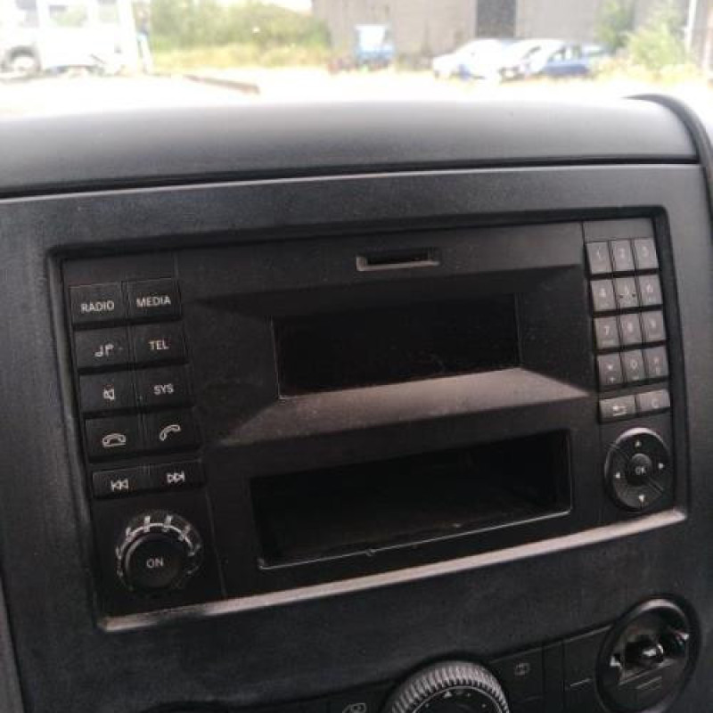 Porte avant droit MERCEDES SPRINTER 2 Photo n°16