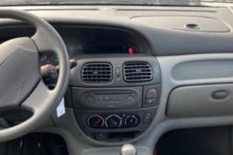 Feu arriere principal gauche (feux) RENAULT SCENIC 1