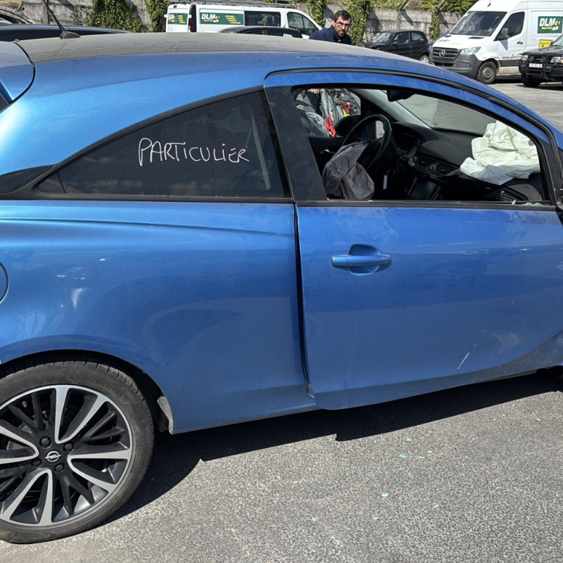 OPEL CORSA E 1.4i - 16V Photo n°6