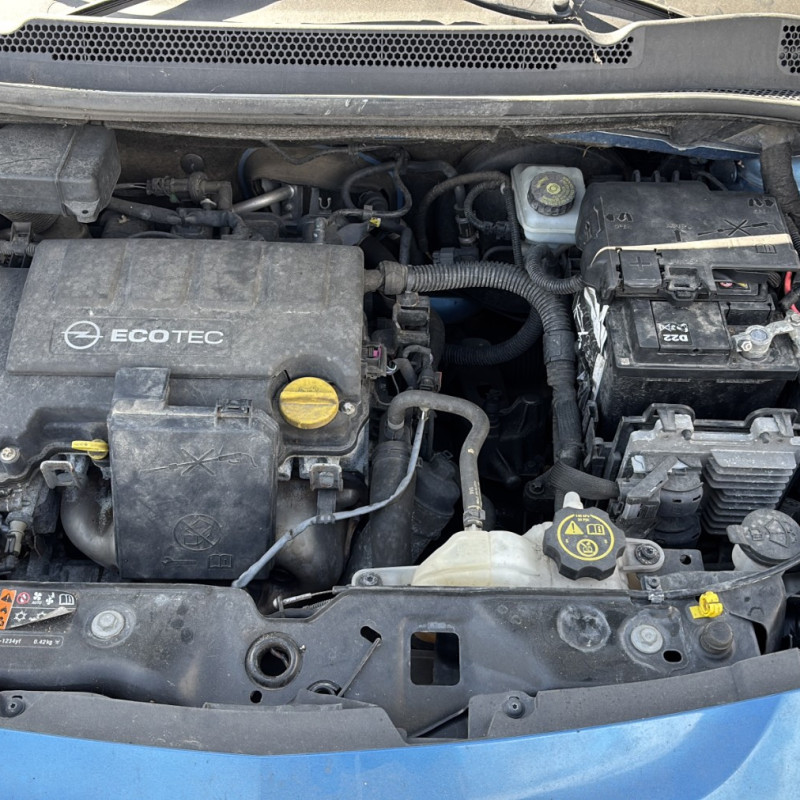 OPEL CORSA E 1.4i - 16V Photo n°19