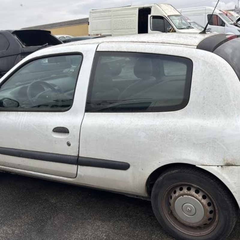 Optique avant principal droit (feux)(phare) RENAULT CLIO 2 Photo n°11