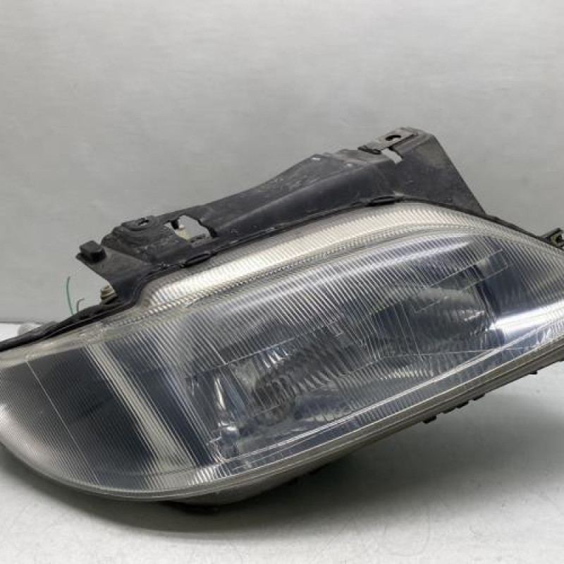 Optique avant principal droit (feux)(phare) CITROEN XSARA Photo n°1