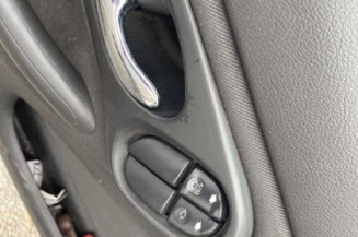 Optique avant principal droit (feux)(phare) FORD MONDEO 1