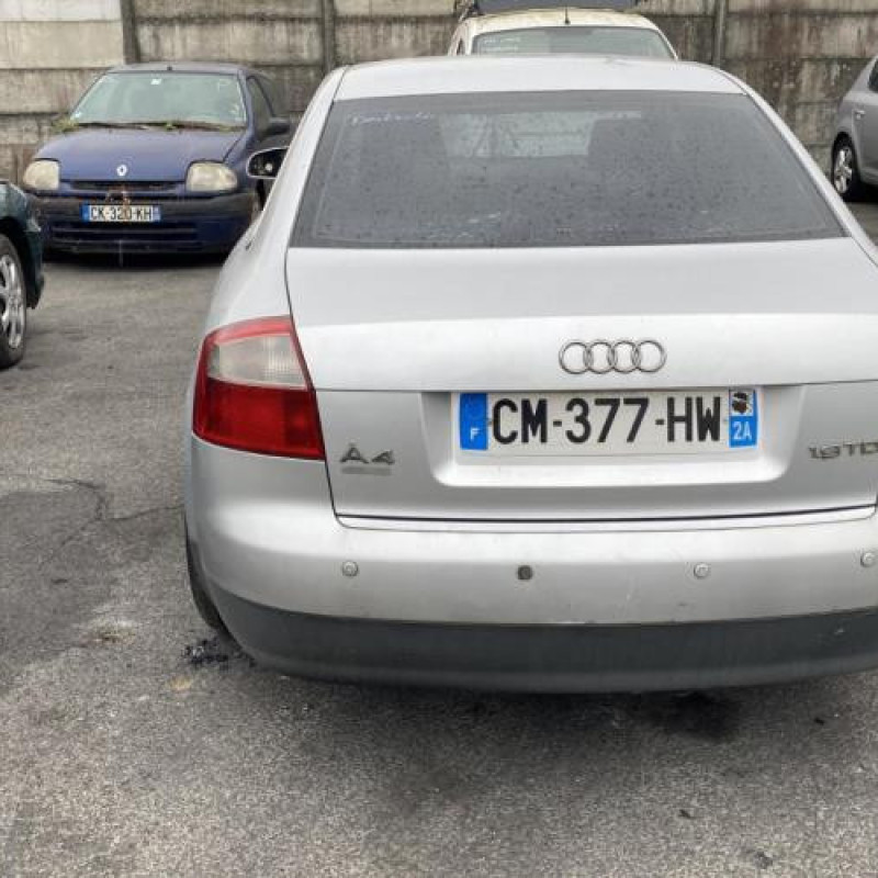 Feu arriere principal droit (feux) AUDI A4 2 Photo n°12