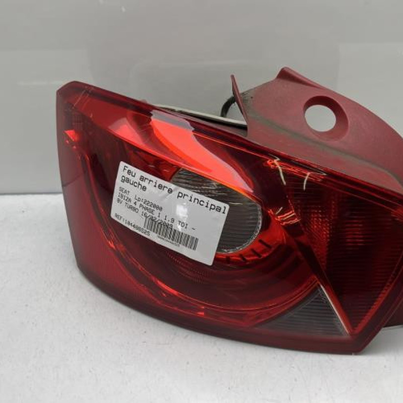 Feu arriere principal gauche (feux) SEAT IBIZA 4 Photo n°1