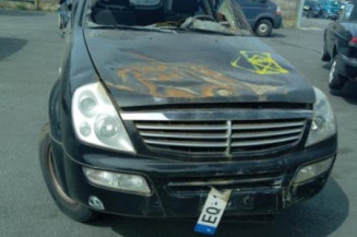 Optique avant secondaire gauche (feux)(clignotant) SSANGYONG REXTON 1